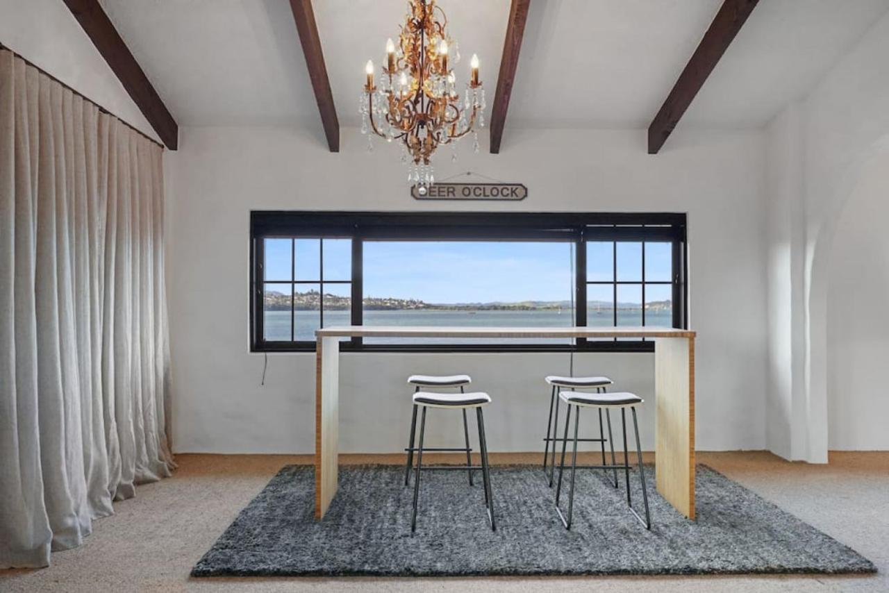 Magnificent Beachfront Mansion - Pool - Fireplace Auckland Dış mekan fotoğraf