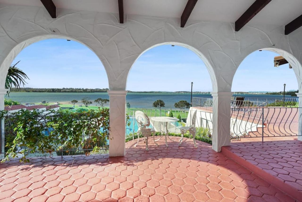 Magnificent Beachfront Mansion - Pool - Fireplace Auckland Dış mekan fotoğraf